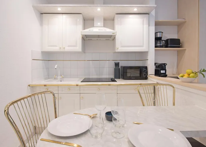 Cosy - Résidence Front De - *